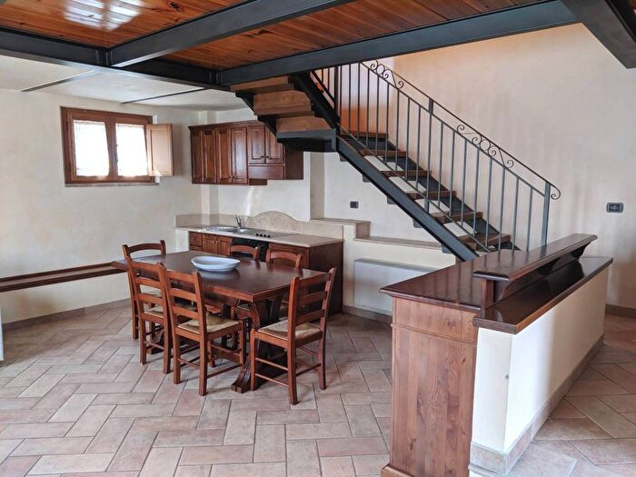 Appartamento trilocale in affitto in Viale Trasimeno, Magione