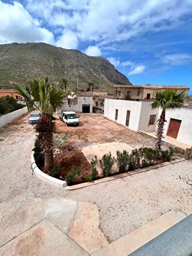 Appartamento quadrilocale in vendita in Viale Cristoforo Colombo San Vito Lo Capo, San Vito Lo Capo