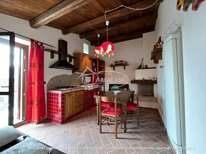 Casa quadrilocale in vendita in Frazione Fleno, Acquasanta Terme