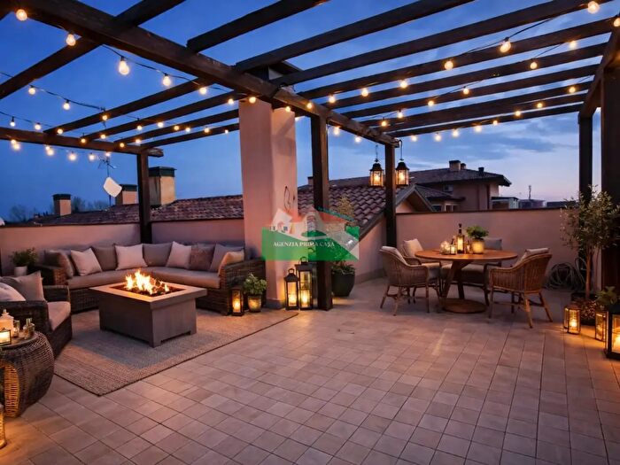 Appartamento trilocale in vendita in Via delle Ortensie, Ravenna