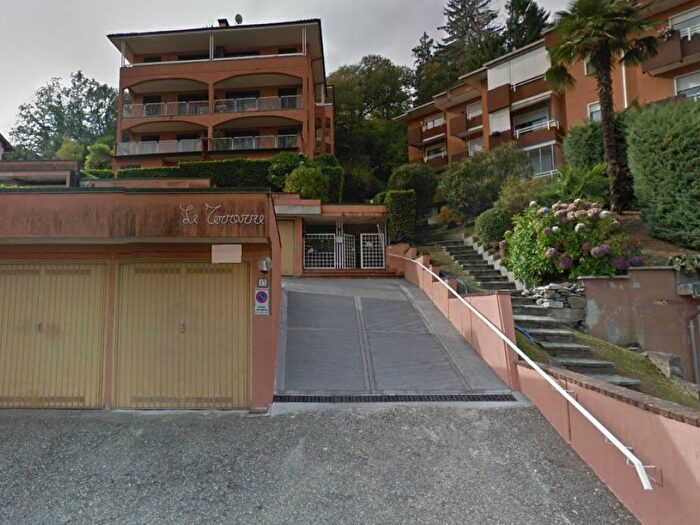 Appartamento trilocale in affitto in Via Bertarello, Centro, Baveno