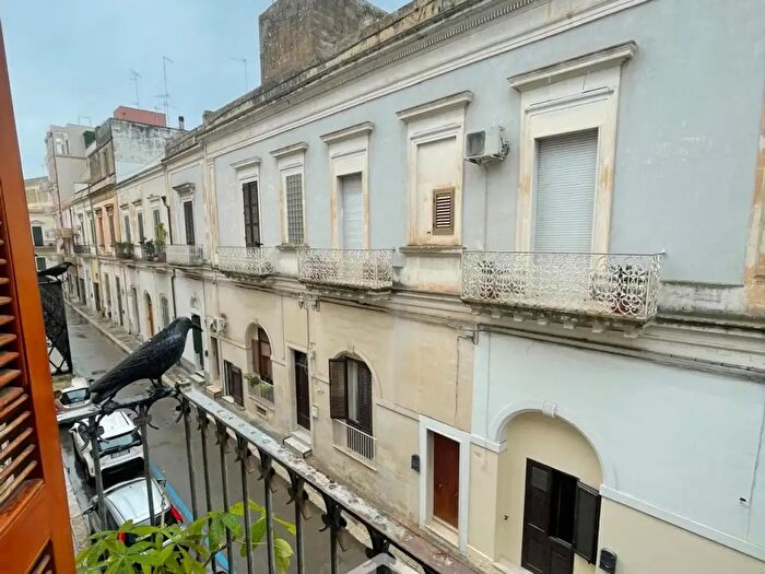 Appartamento con 5 locali in vendita in Via Pisanelli, Lecce