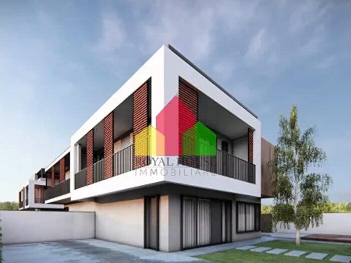 Casa con 6 locali in vendita in Via Lodi, San Marcellino