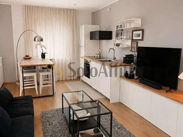 Appartamento bilocale in affitto in Via Napo Torriani, Como