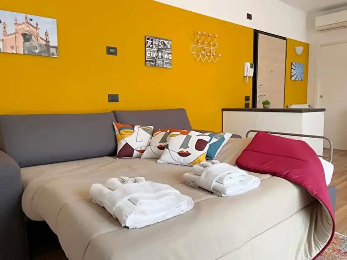 Appartamento monolocale in affitto in Via Giuseppe Candiani, Milano