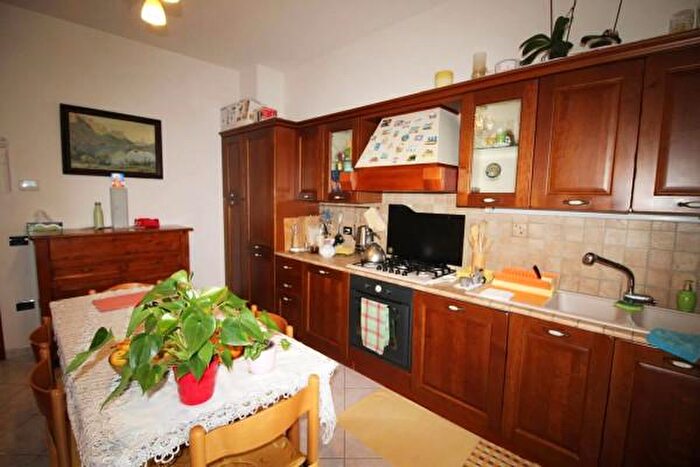 Appartamento con 5 locali in vendita in Fermignano