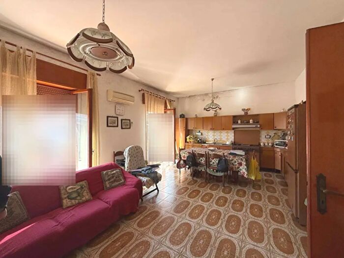 Casa con 8 locali in vendita in Mazara Del Vallo
