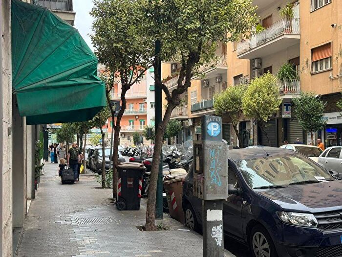 Appartamento trilocale in affitto in Via Maurizio De Vito Piscicelli, Arenella, Napoli