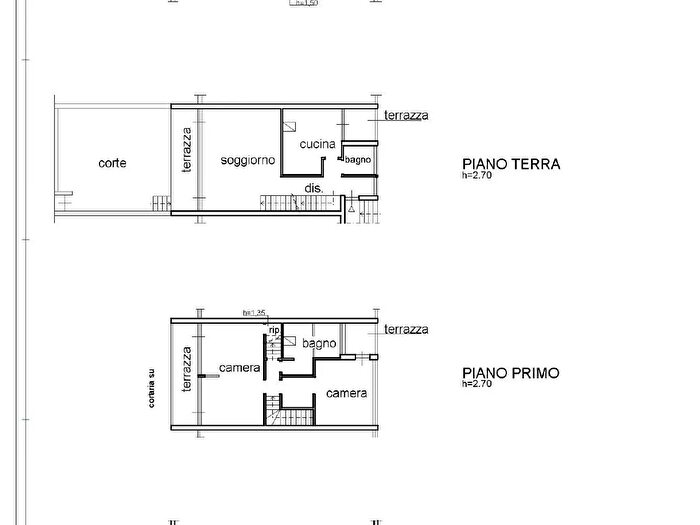 Casa con 6 locali in vendita in Luni