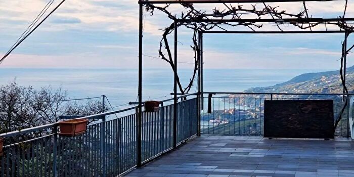 Casa con 15 locali in vendita in Localita Fratica, Cetraro