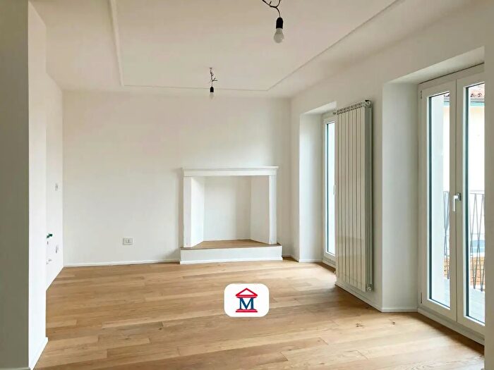 Appartamento trilocale in vendita in Via San Bernardino, Bergamo