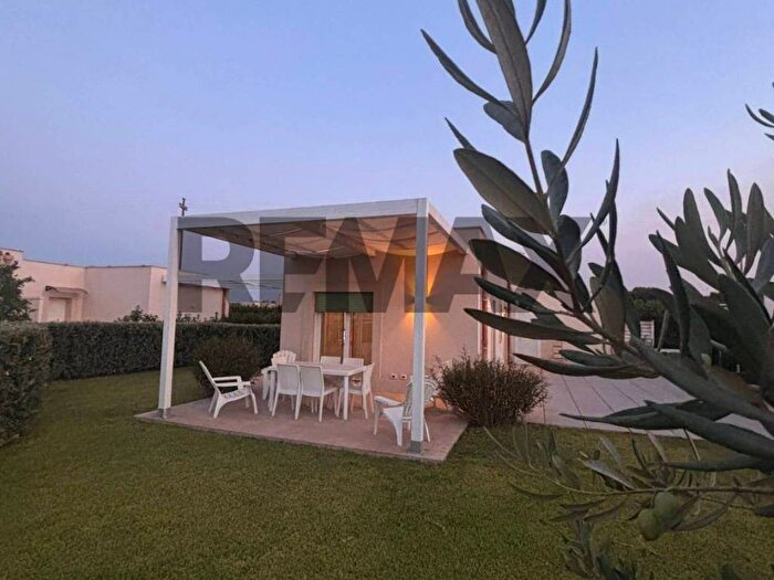 Casa quadrilocale in affitto in CDA GISIRA, Gisira, Augusta