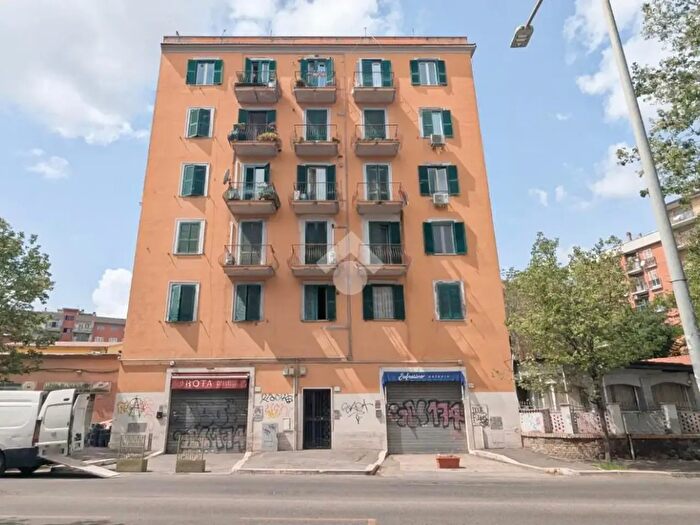 Appartamento bilocale in vendita in Via di Torpignattara, Roma