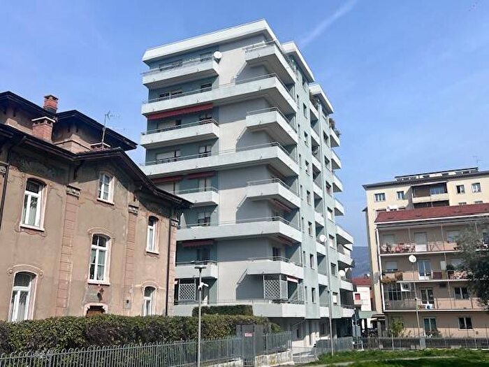 Appartamento quadrilocale in affitto in Via Ergisto Bezzi, Centro Nord, Rovereto