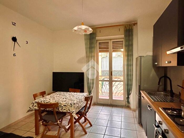 Appartamento trilocale in affitto in Via Tripoli, Santa Rita, Torino