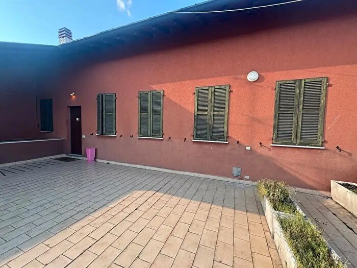 Appartamento con 5 locali in vendita in Melzo