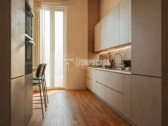 Appartamento trilocale in vendita in Via Belfiore, Torino