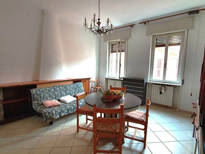 Appartamento quadrilocale in affitto in Via Giuseppe Garibaldi, Centro Storico, Ferrara