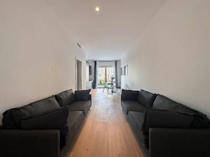 Appartamento trilocale in affitto in Via Alfredo Giovine, San Giorgio, Bari