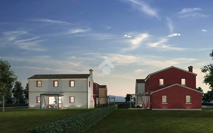 Casa quadrilocale in vendita in Via Carlo Simeone Padovan, Ormelle