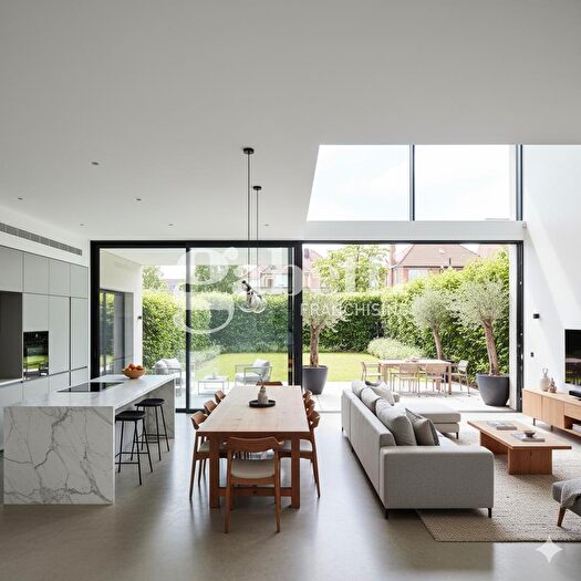 Appartamento trilocale in vendita in Via Pratese, Firenze