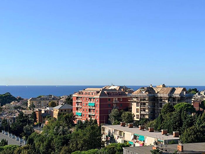 Appartamento quadrilocale in affitto in Viale Bernabò Brea, Sturla, Genova
