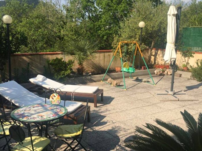 Appartamento trilocale in affitto in Via Vilmar, Vezzi Portio