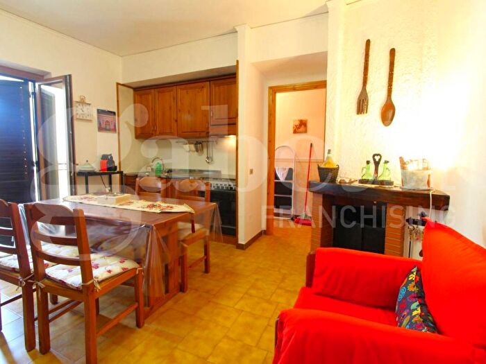 Appartamento trilocale in affitto in Via della Stazione, Centro, Castel di Sangro