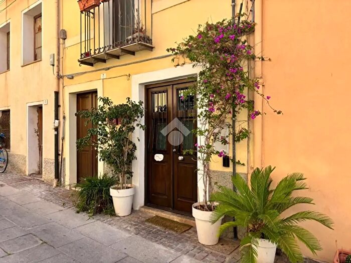 Appartamento monolocale in vendita in Via San Giacomo, Cagliari