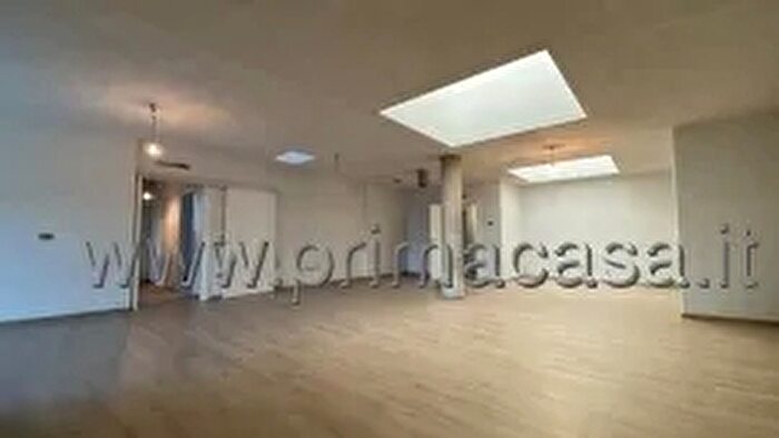 Appartamento con 10 locali in vendita in Via Villatega, Salzano