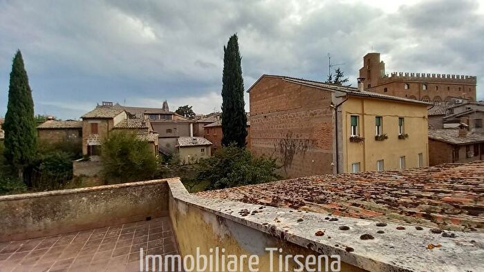 Appartamento con 9 locali in vendita in Orvieto