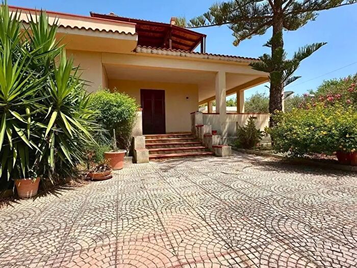 Casa quadrilocale in affitto in Castelvetrano