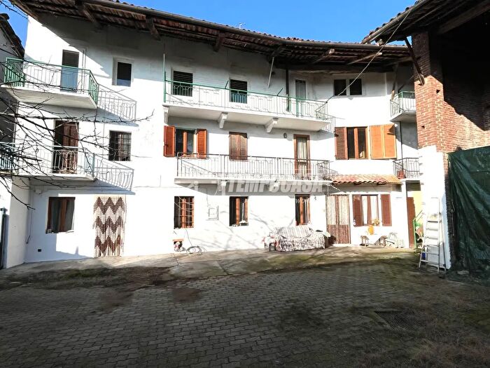 Appartamento trilocale in vendita in Via Trento, Mercenasco