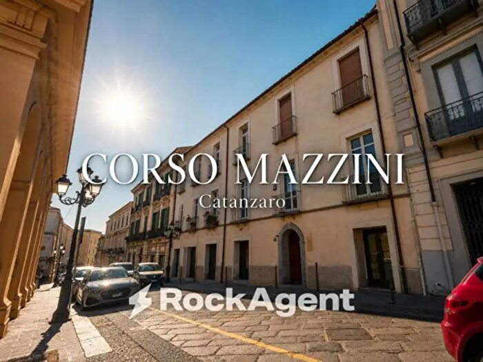 Appartamento quadrilocale in vendita in Corso Giuseppe Mazzini, Catanzaro