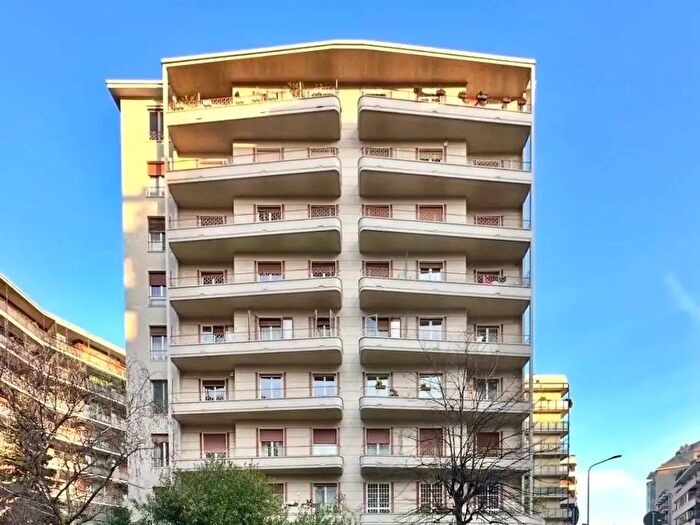 Appartamento con 5 locali in vendita in Milano