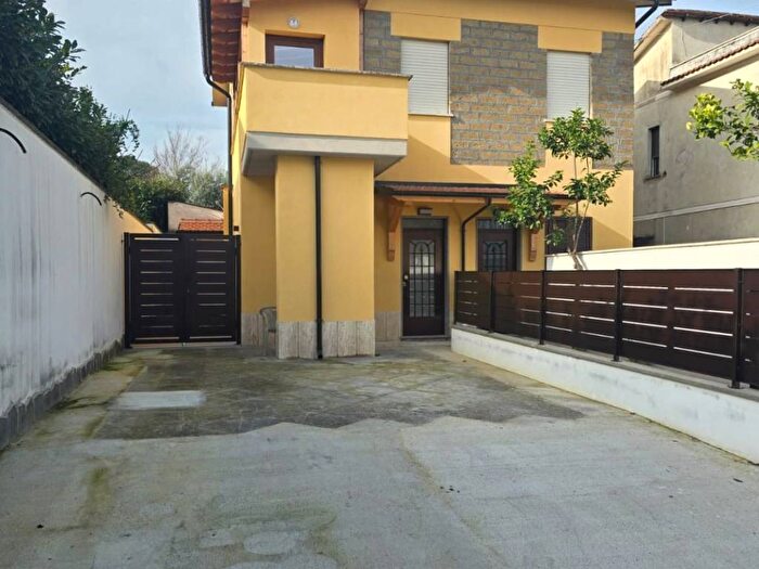 Appartamento bilocale in affitto in Via del Casale Antonioni, Tor Vergata, Roma