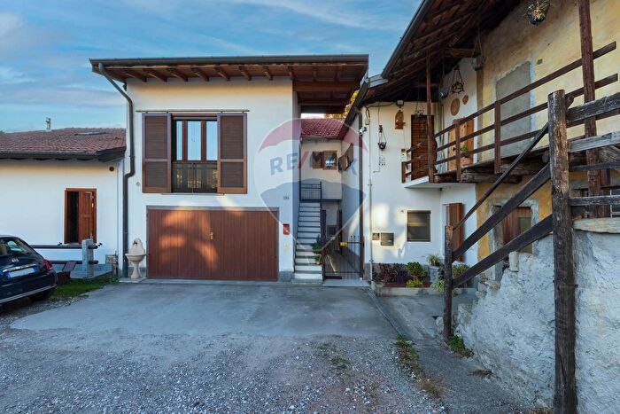 Appartamento bilocale in vendita in Brugnoni, Besozzo