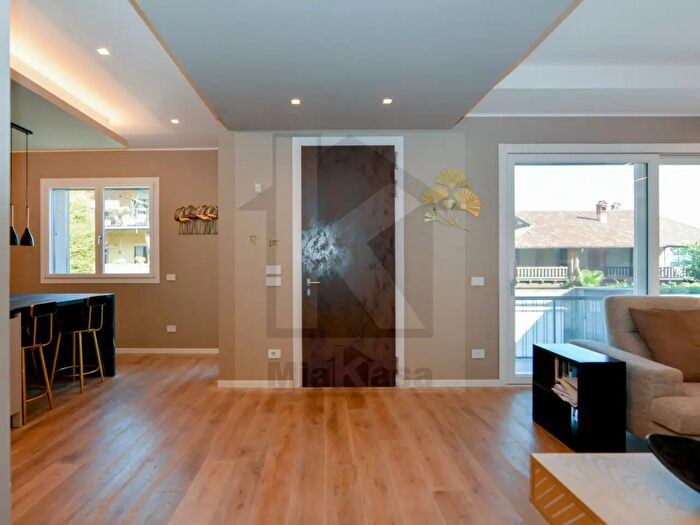 Casa quadrilocale in vendita in Via Antonio Maria Ceriani B, Uboldo