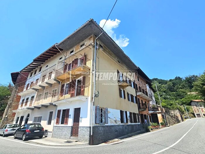Casa con 8 locali in vendita in Via Mondalforno Inferiore, Mezzana Mortigliengo