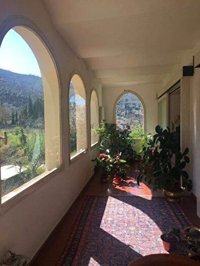 Casa con 16 locali in vendita in Calci