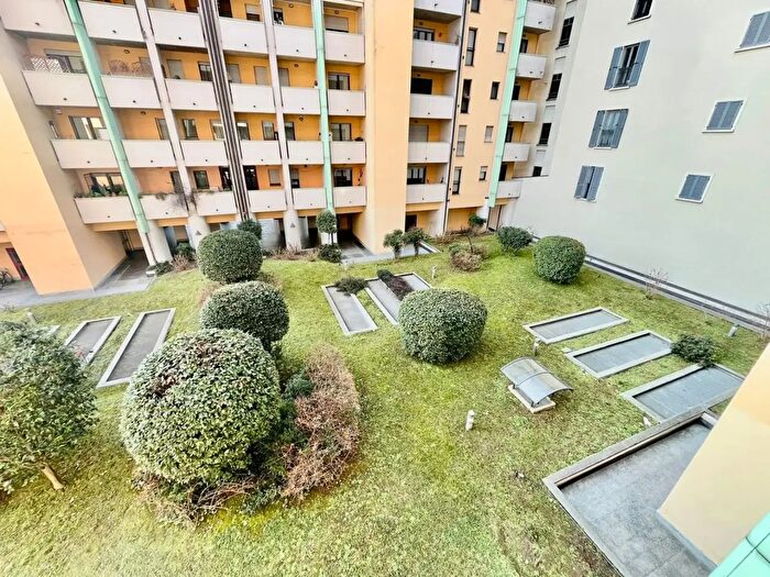 Appartamento bilocale in vendita in Viale Marche, Milano