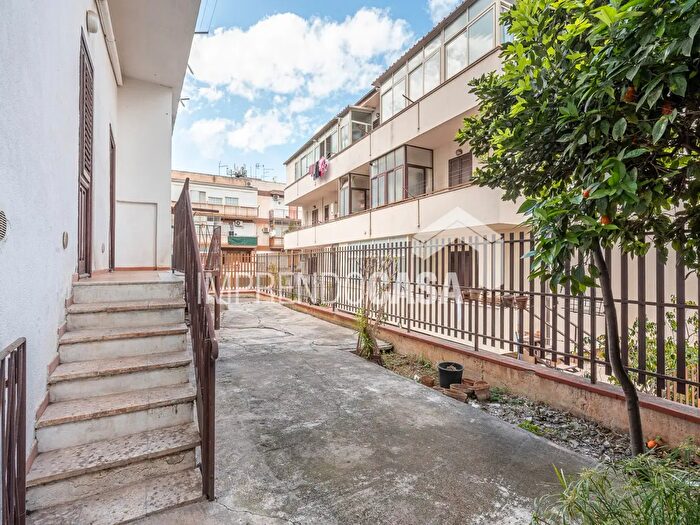Appartamento con 5 locali in vendita in Via Cardillo, Palermo
