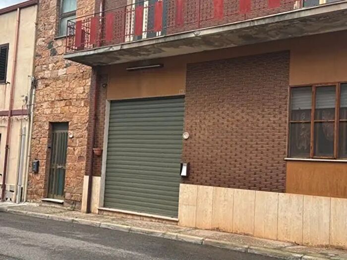 Appartamento quadrilocale in vendita in Via Giovanni Lussu, Iglesias