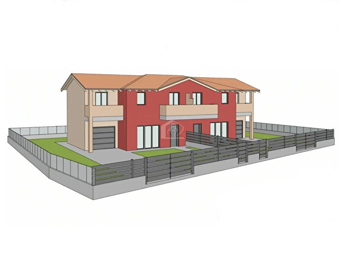 Appartamento con 5 locali in vendita in Suzzara