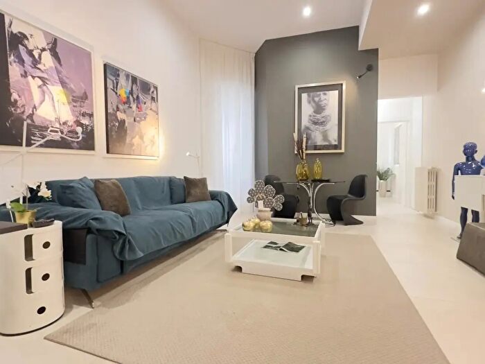 Appartamento trilocale in vendita in Taranto