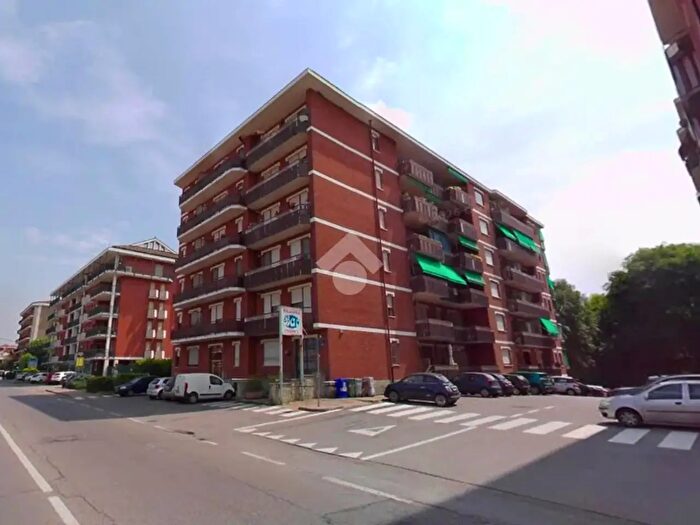 Appartamento trilocale in vendita in Strada Genova, Moncalieri