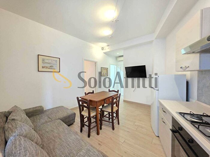 Appartamento bilocale in affitto in Veronetta, Verona