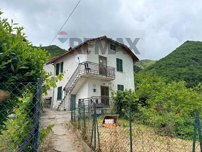 Appartamento bilocale in vendita in Via Brochette, Davagna