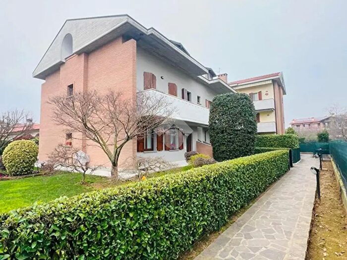 Appartamento bilocale in vendita in Via G Verdi, Caravaggio