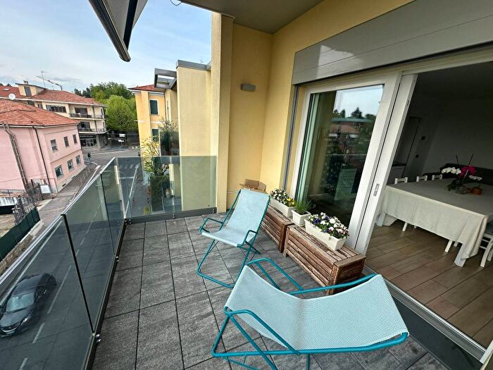 Appartamento bilocale in affitto in Via Mercato, Centro, Appiano Gentile